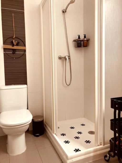 Pequeno Hogar Apartment Zamora Bagian luar foto