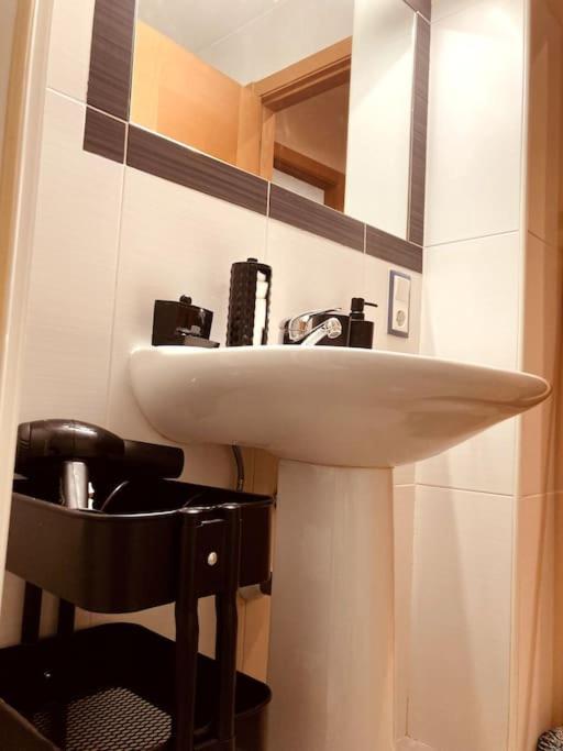 Pequeno Hogar Apartment Zamora Bagian luar foto