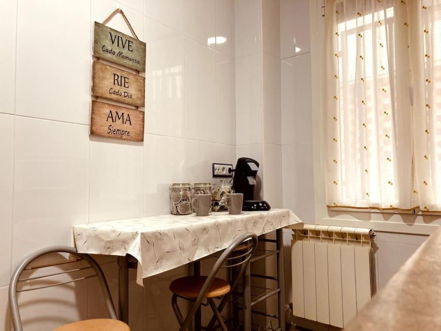 Pequeno Hogar Apartment Zamora Bagian luar foto